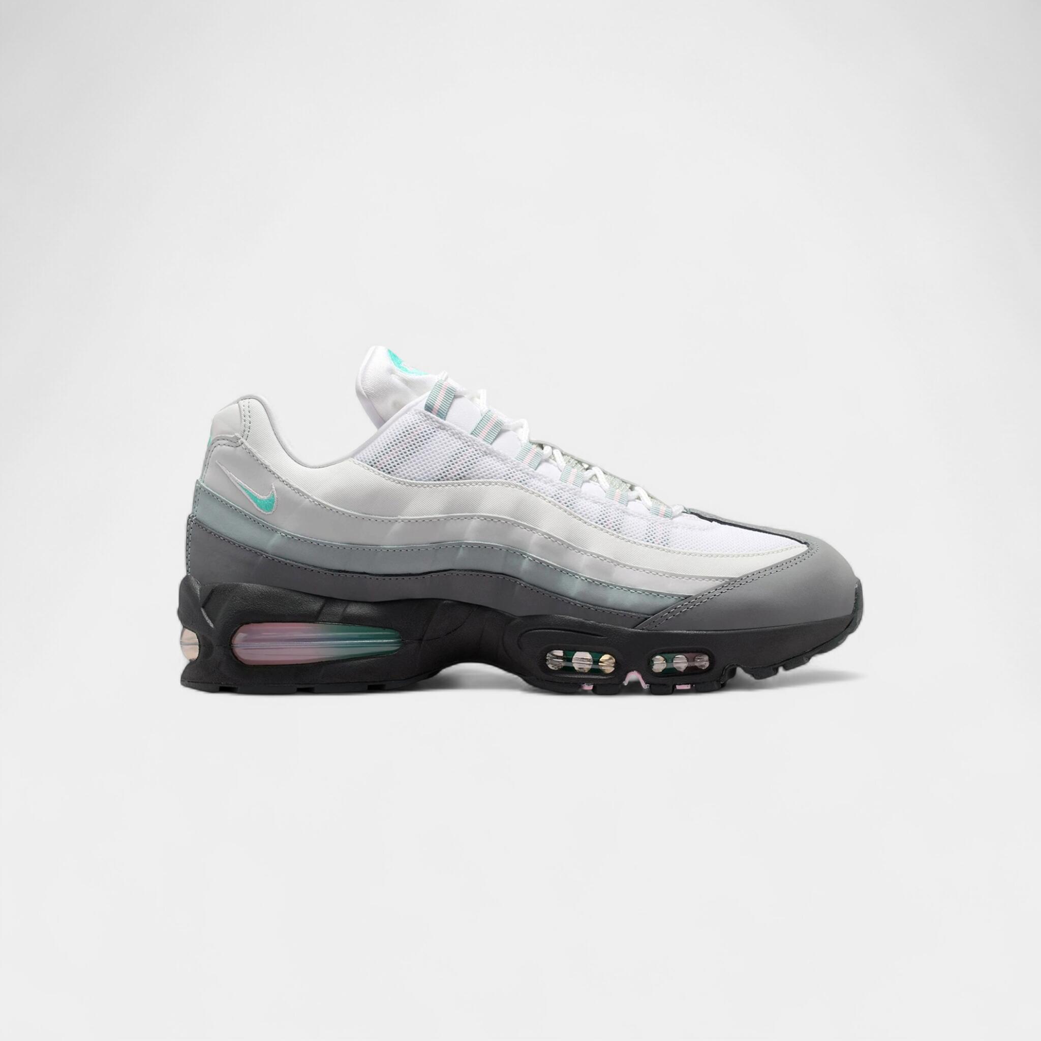 NIKE picture