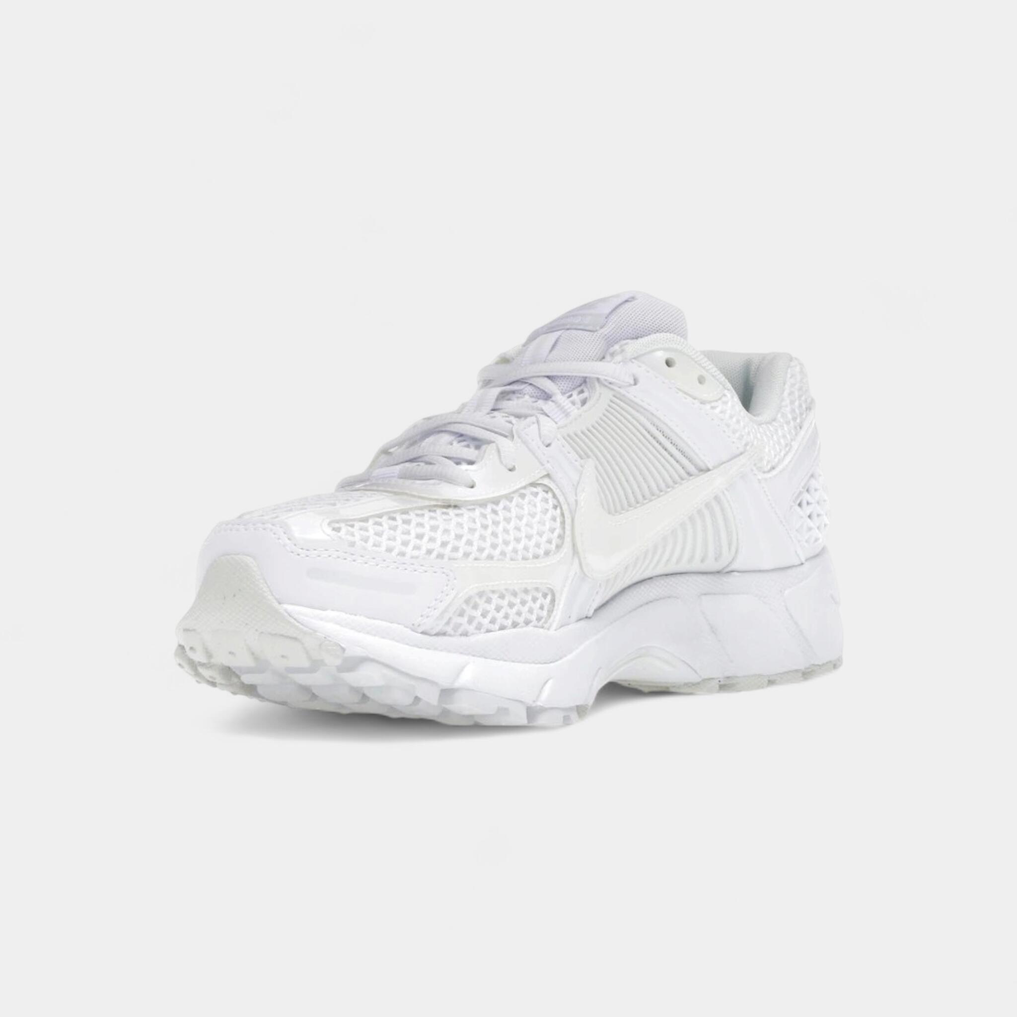 Nike Zoom Vomero 5 Triple White (Women's) 3/5
