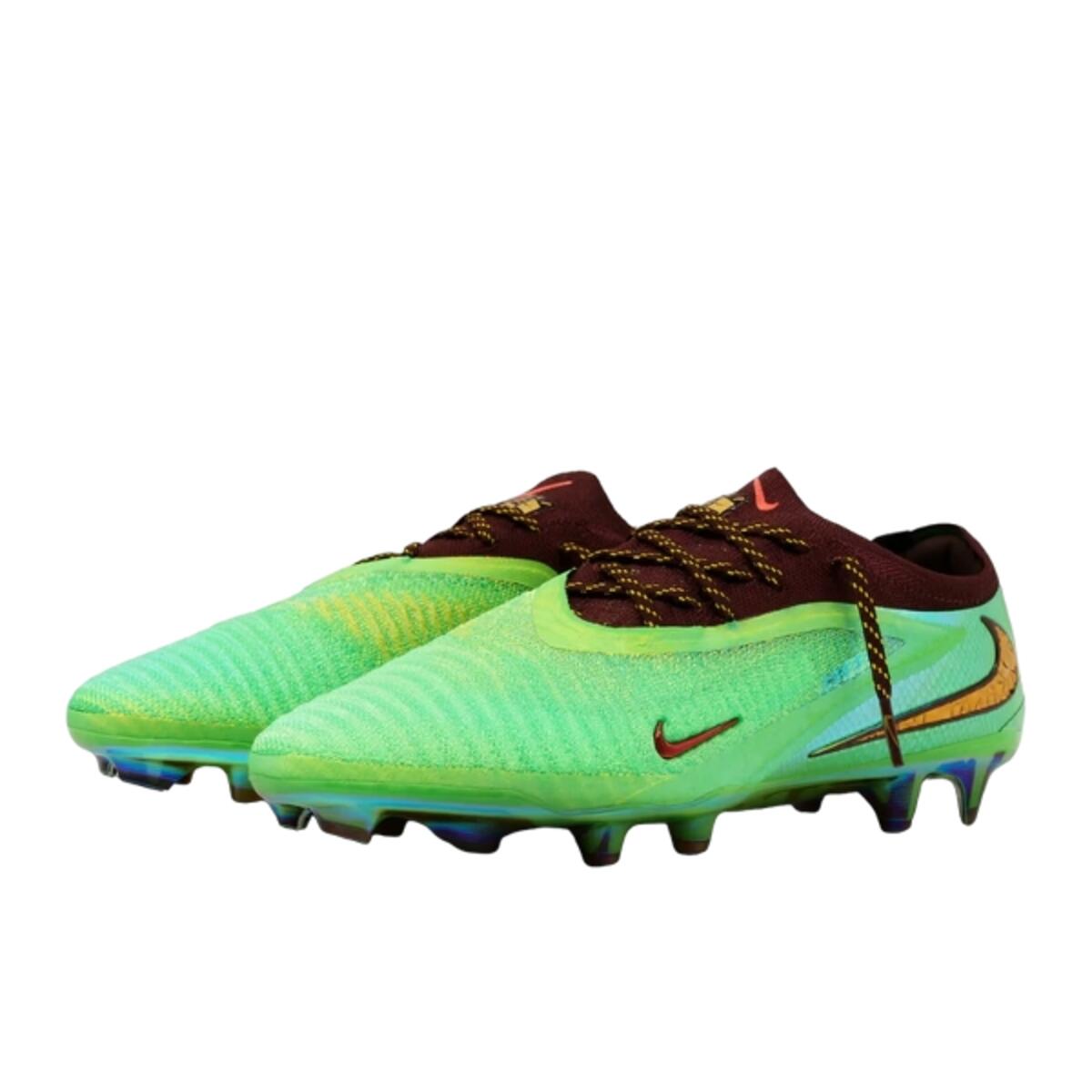 Nike Phantom 6 Low Elite FG SE Travis Scott 3/5