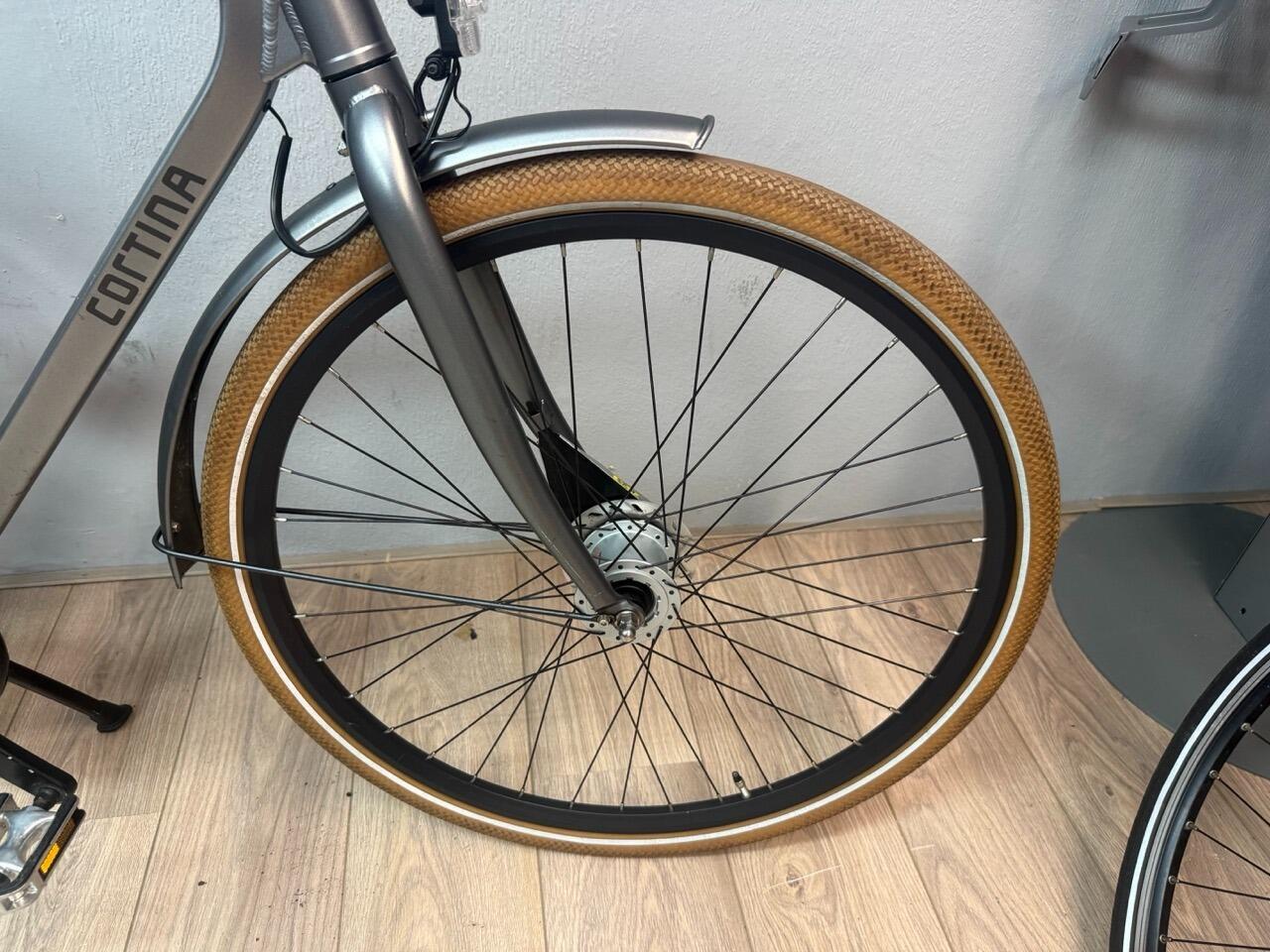 Cortina Foss, Shimano Nexus shifter, metal/grijs 5/7