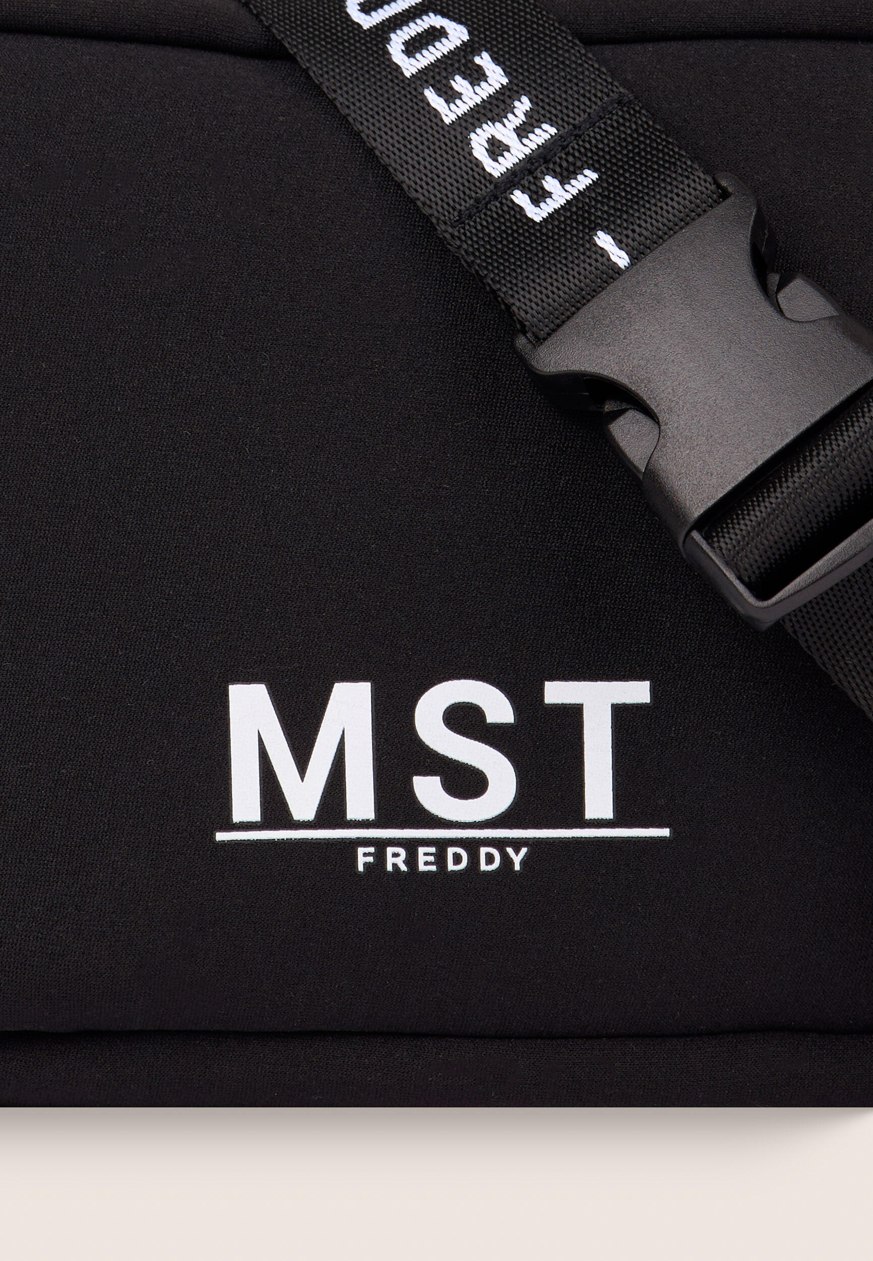 Borsa-Marsupio in neoprene con logo FREDDY MST 4/4