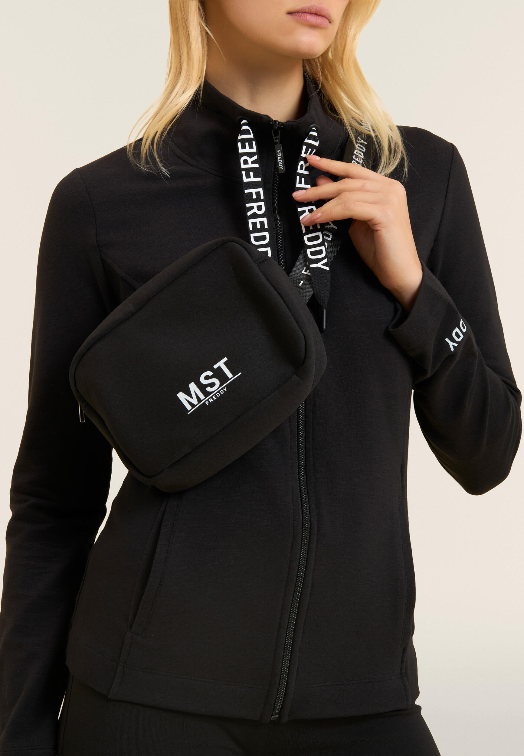 Borsa-Marsupio in neoprene con logo FREDDY MST 2/4