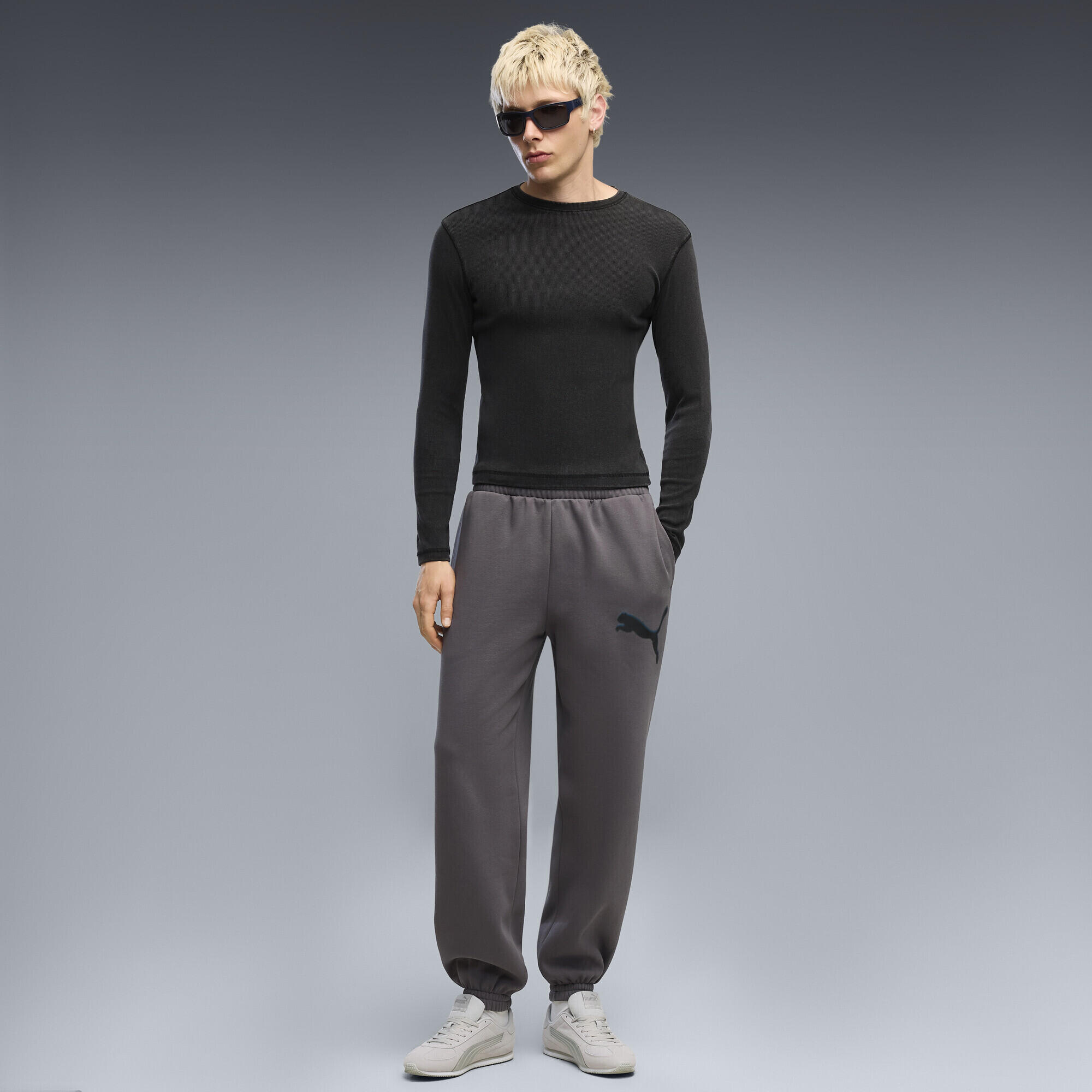 Pantalones de chándal holgados PUMA Sport Street Graphic de forro polar Hombre 2/5