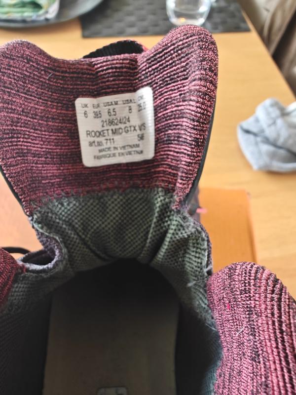 Entre Particuliers - Chaussures hautes aku 4/4
