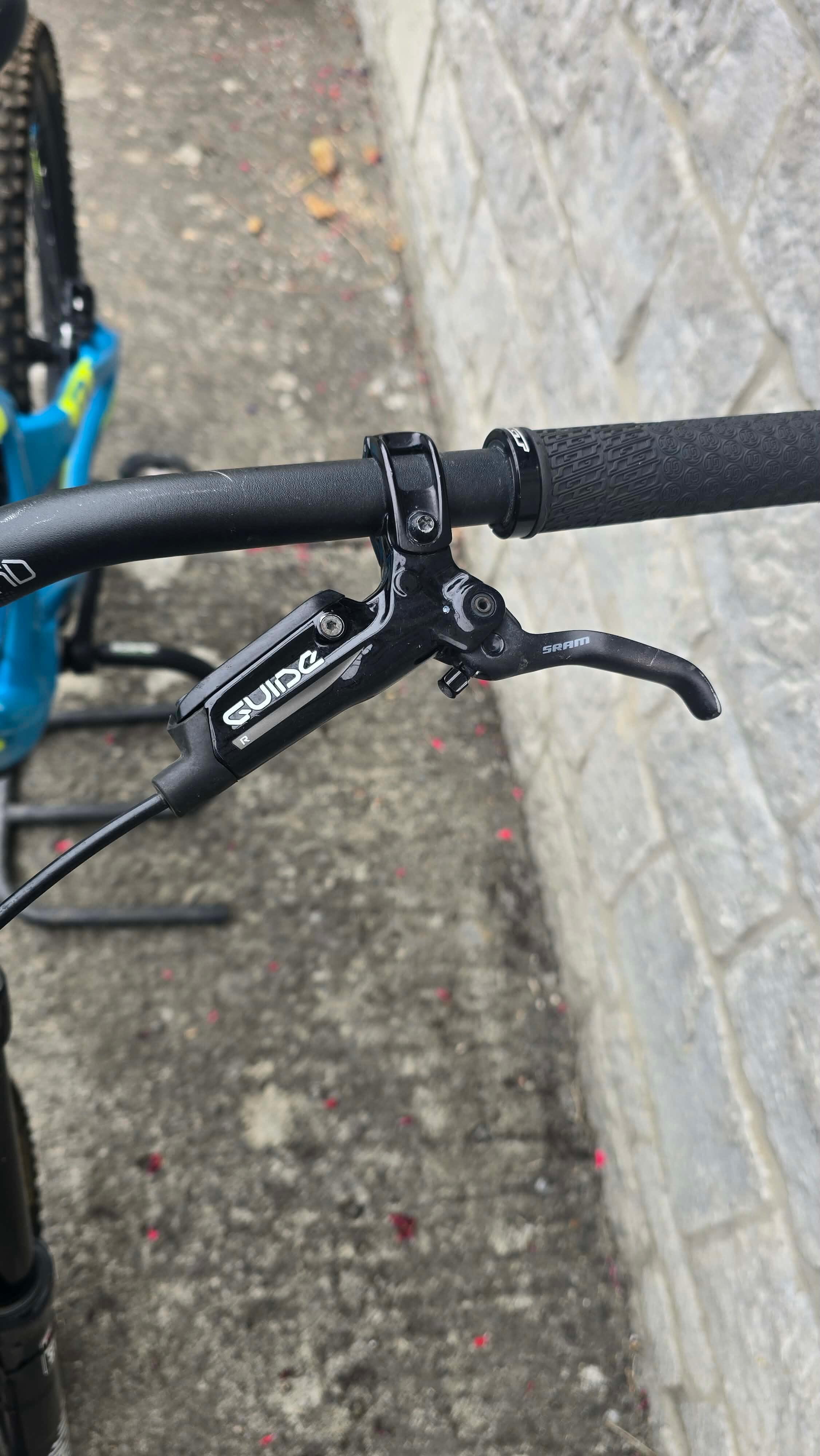 Entre Particuliers - VTT descente GT Fury Pro 2018 S 5/5