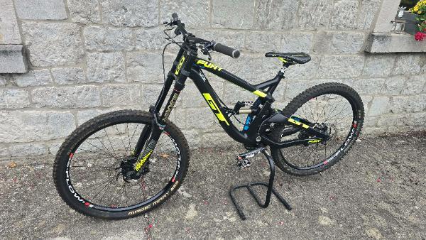 Entre Particuliers - VTT Descente GT Fury Team 2018 M 5/6
