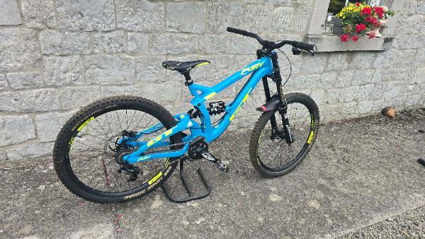Entre Particuliers - VTT descente GT Fury Pro 2018 S 4/5