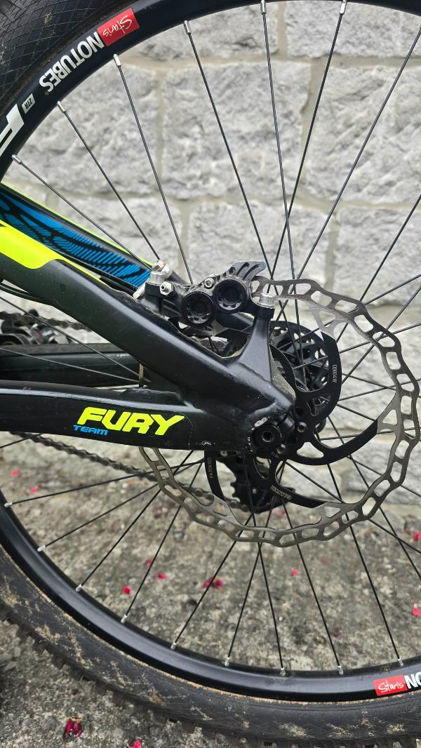 Entre Particuliers - VTT Descente GT Fury Team 2018 M 4/6