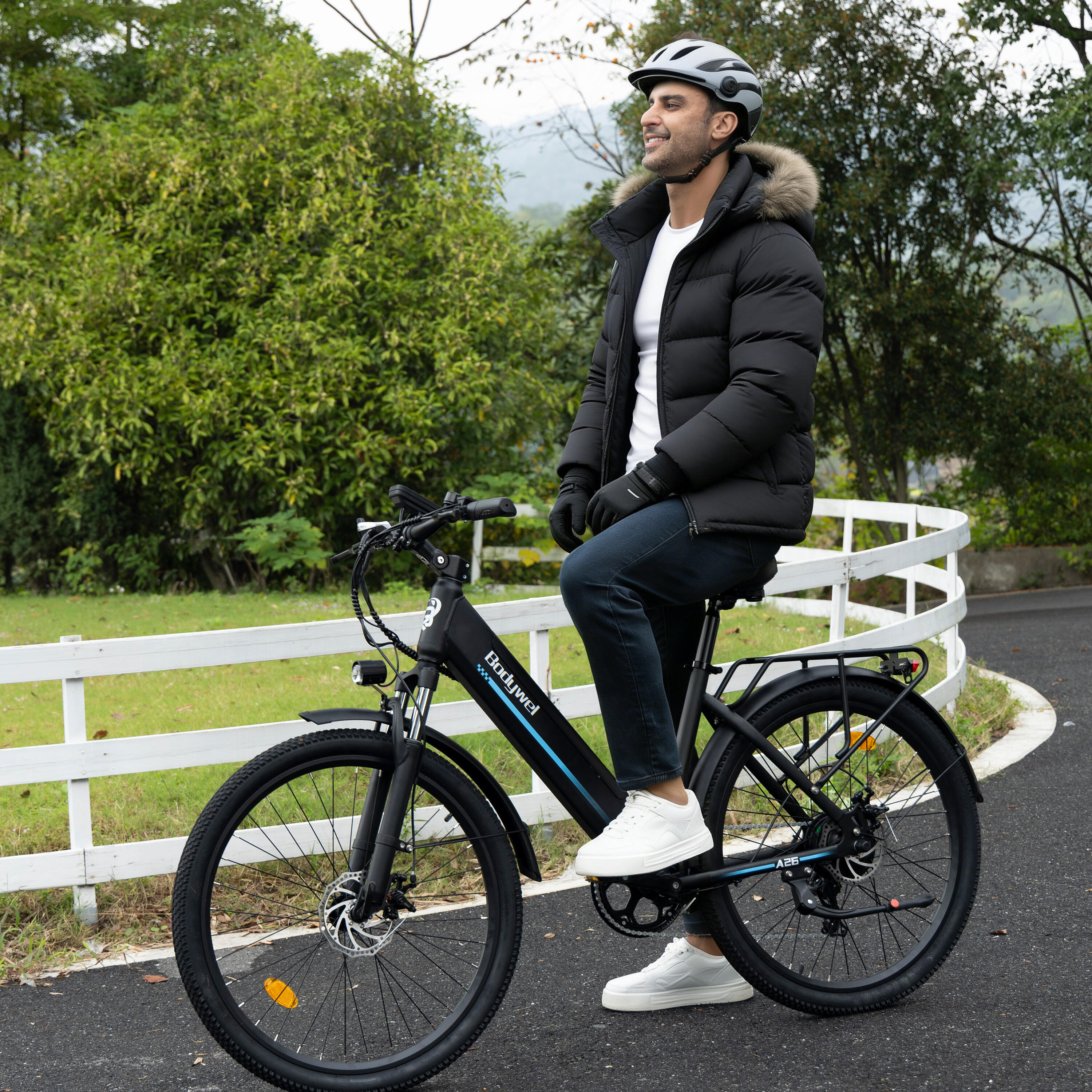 A26 vélo électrique adulte, batterie 36V13Ah, pneus 26", Shimano 7 vitesses. 9/13