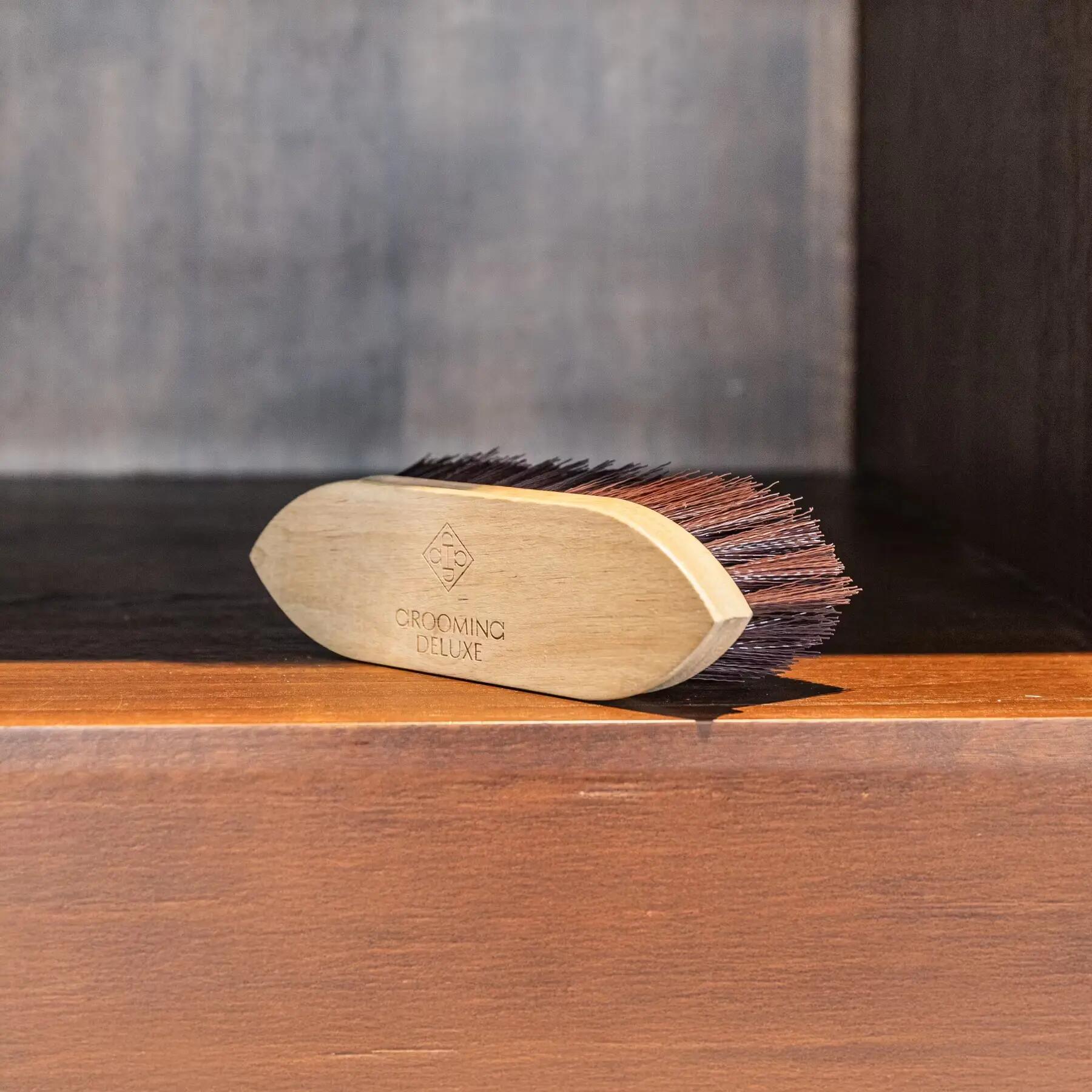 Houten borstel voor een paard Grooming Deluxe Classic short 4/5