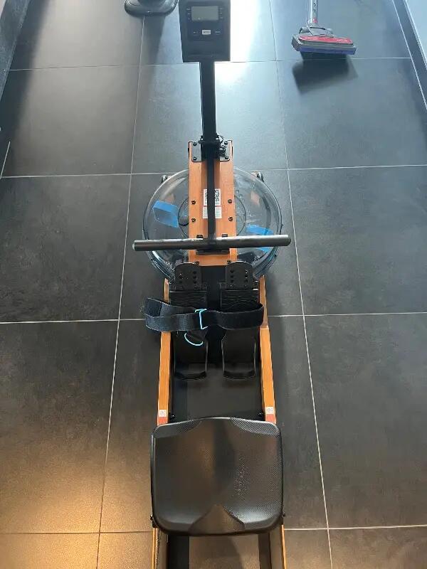 Tussen Particulieren - Merach r28 waterroeier 2/3