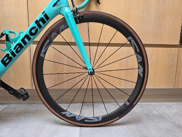 Entre Particuliers - Velo Bianchi Carbone 3/6