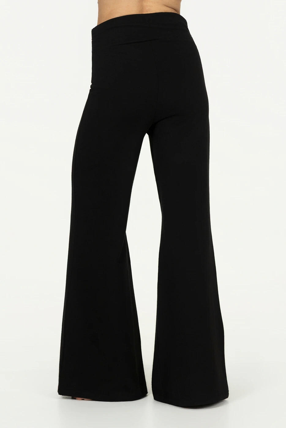 Pantalon de Yoga et Pilates tendance à coupe ample Maeve - Noir Onyx 3/5