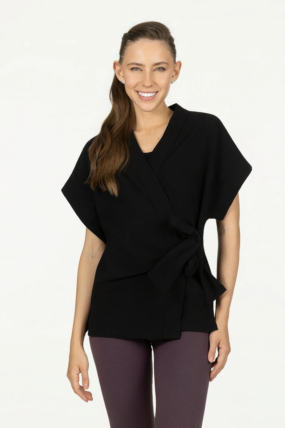 Top Kimono de Yoga et Pilates et Pilates Yumea – Noir Onyx 1/5
