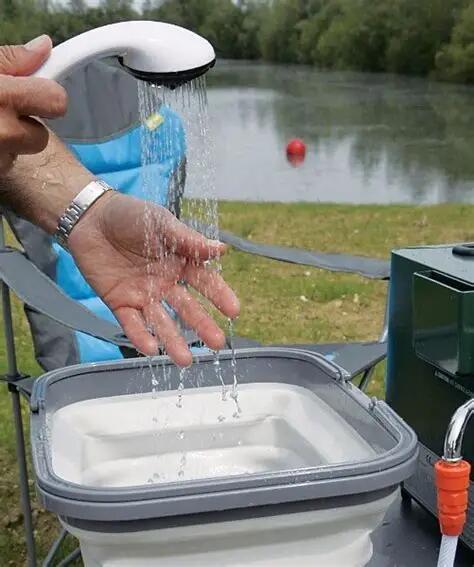 Chauffe-eau portable à gaz pour extérieur Dometic 3/5