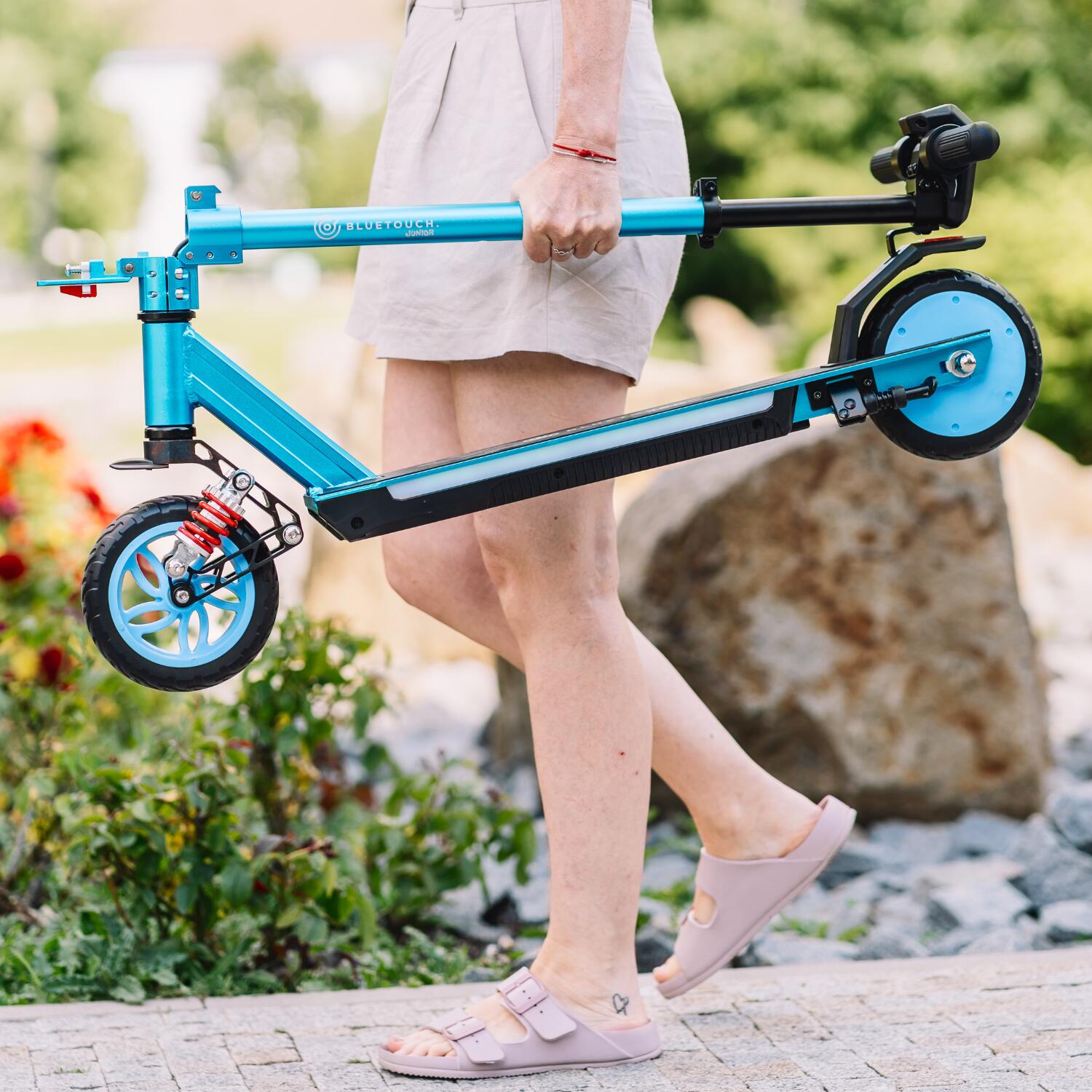 Gyerek elektromos roller BT JUNIOR - kék 12/15
