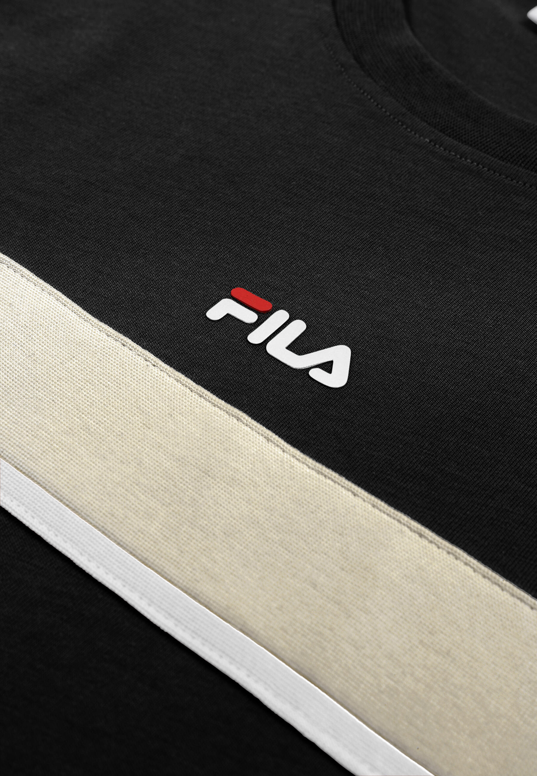 FILA Apparel SAGANO Regular Taped T-Shirt 3/3