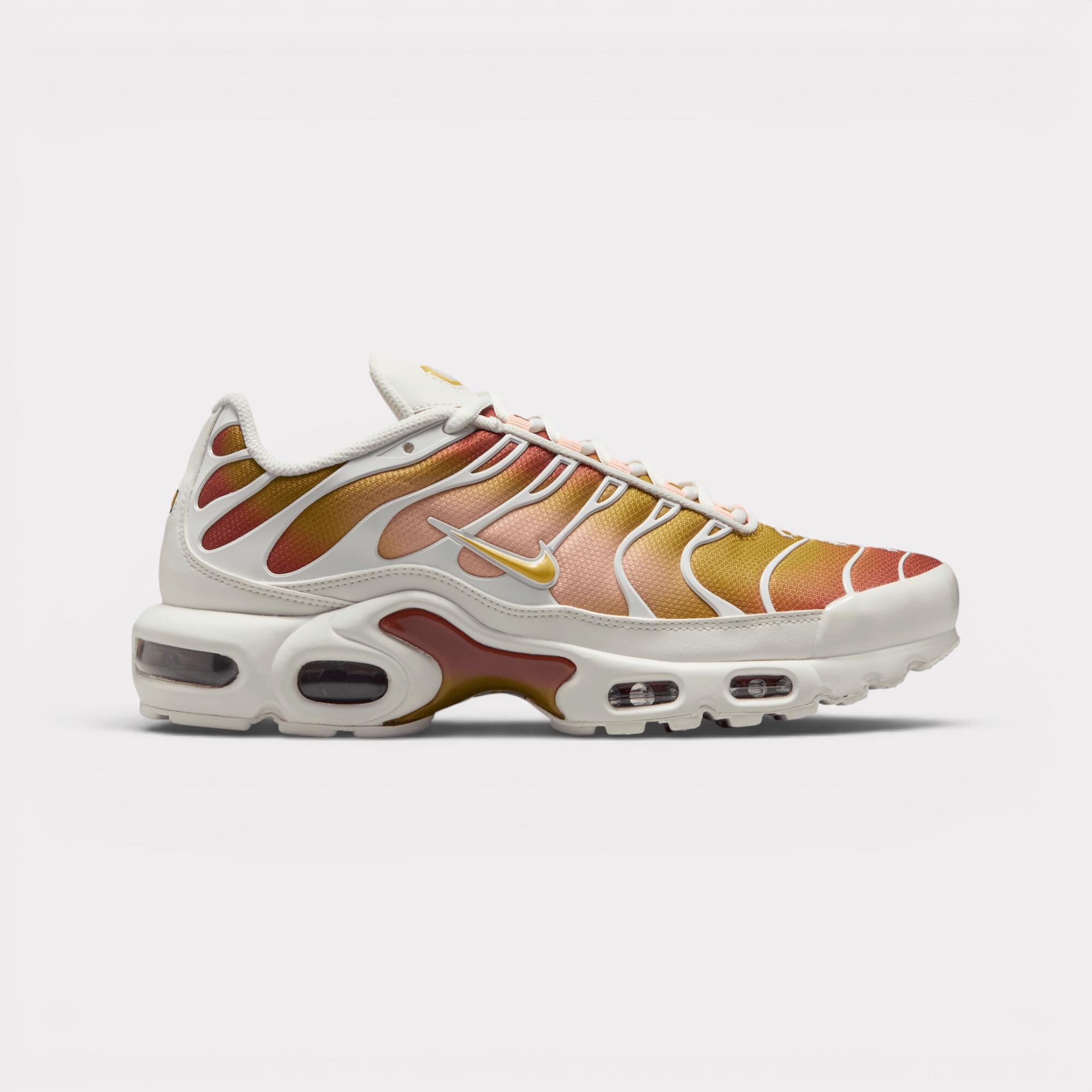 NIKE picture