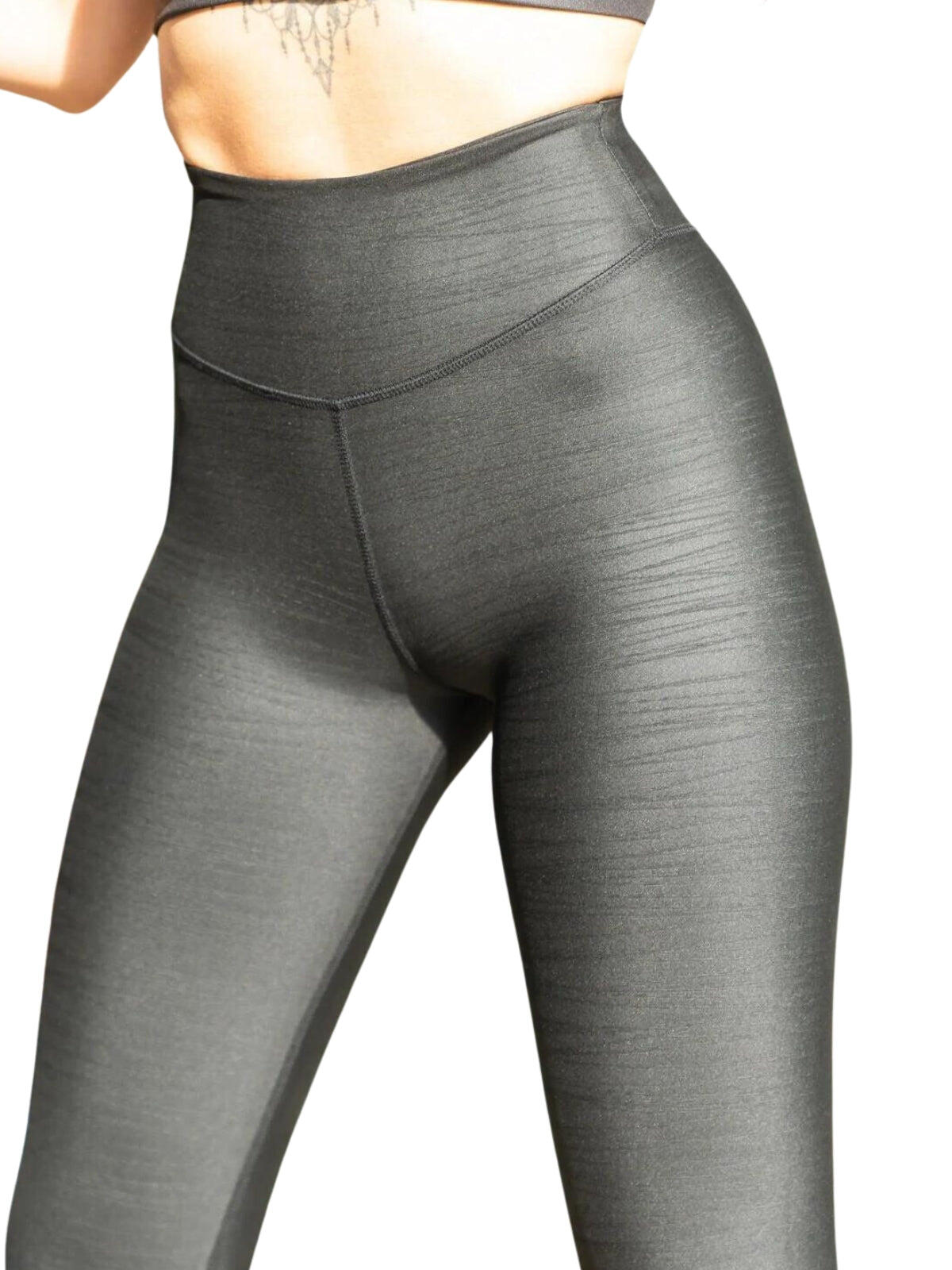 347 Leggings in pelle con dettagli graffiati in nero 3/3