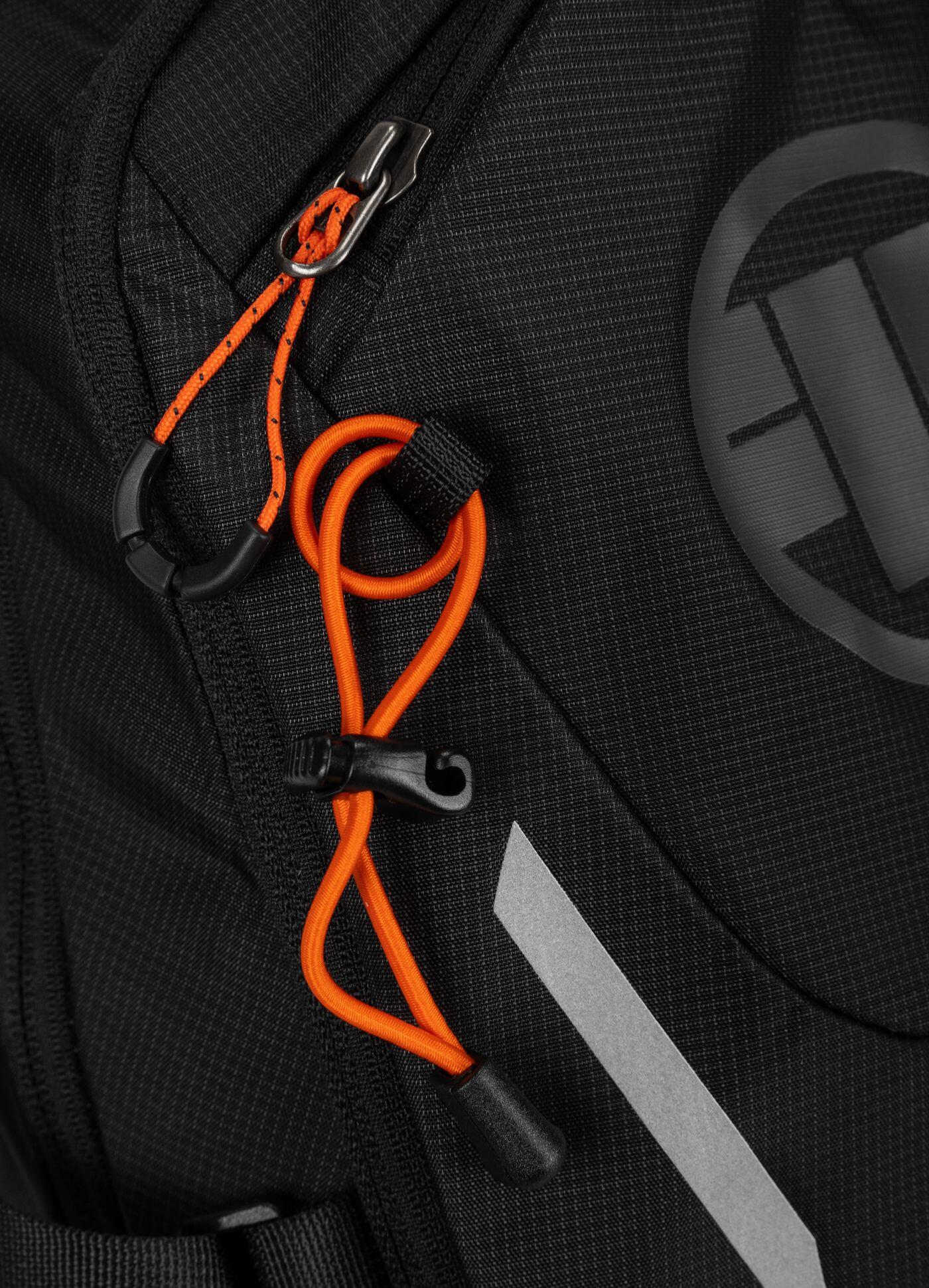 Plecak sportowy Pit Bull West Coast Logo na rower 20L - 9132039015 9/15