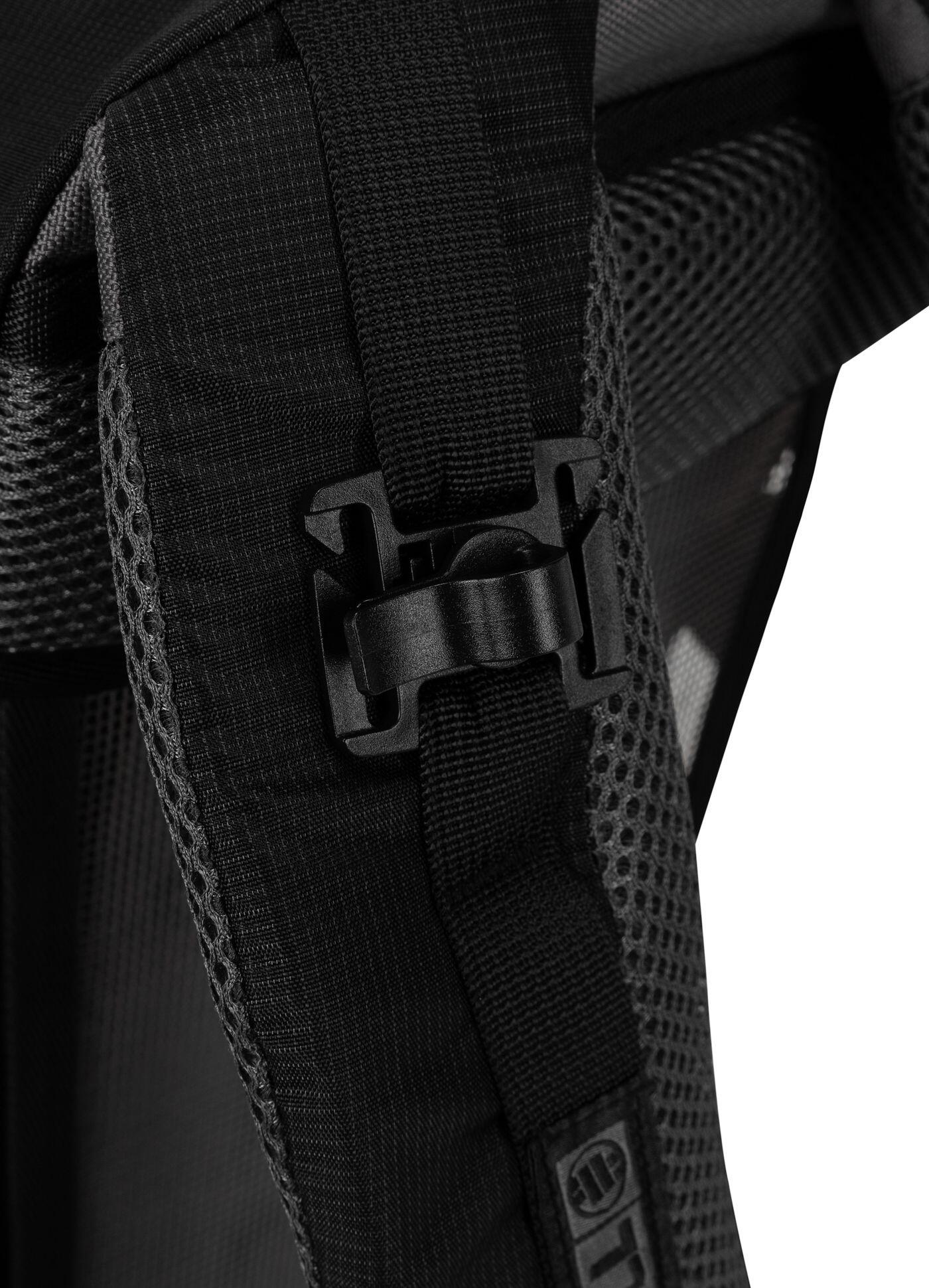 Plecak sportowy Pit Bull West Coast Logo na rower 20L - 9132039015 11/15