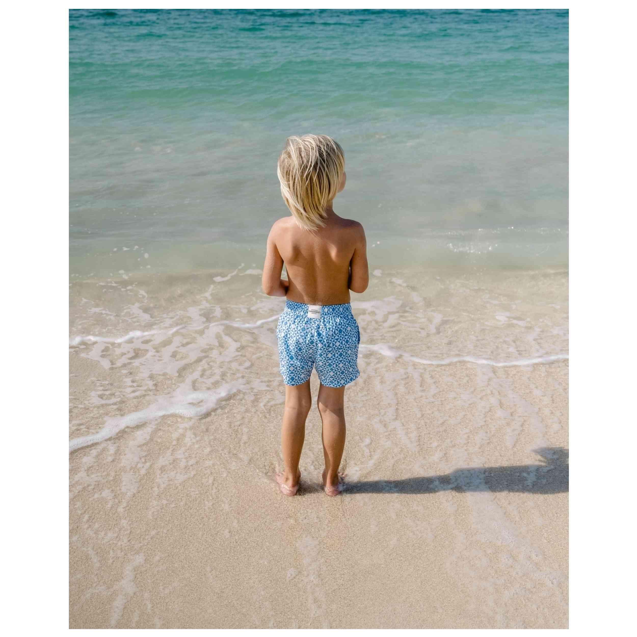 Costume da bagno Badawii modello Bañador Short Niño Estampado Geomet per ragazzi 3/5