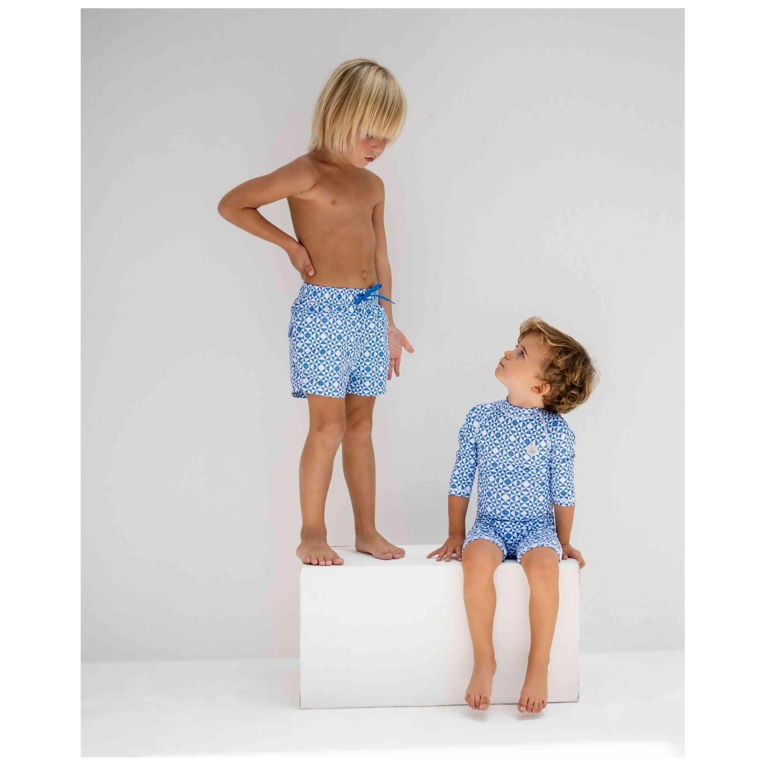 Costume da bagno Badawii modello Bañador Short Niño Estampado Geomet per ragazzi 2/5