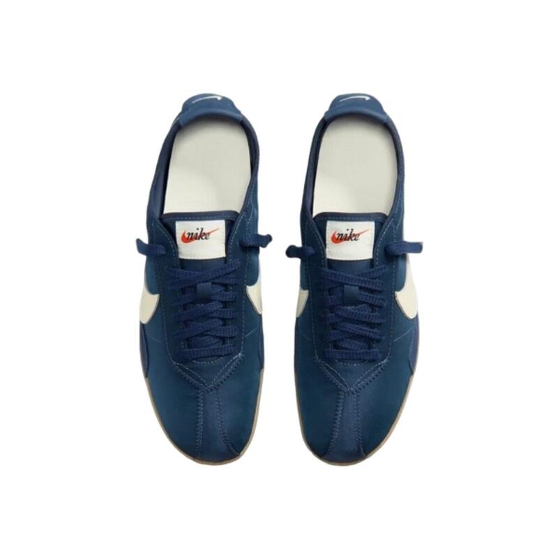Moon Shoe Midnight  Gum