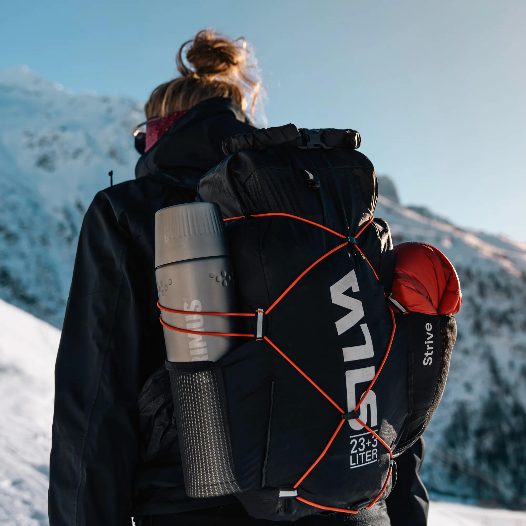 Running Mountain pack 23+3L with Weatherproof Roll Top, Hydration Compatibility 5/15