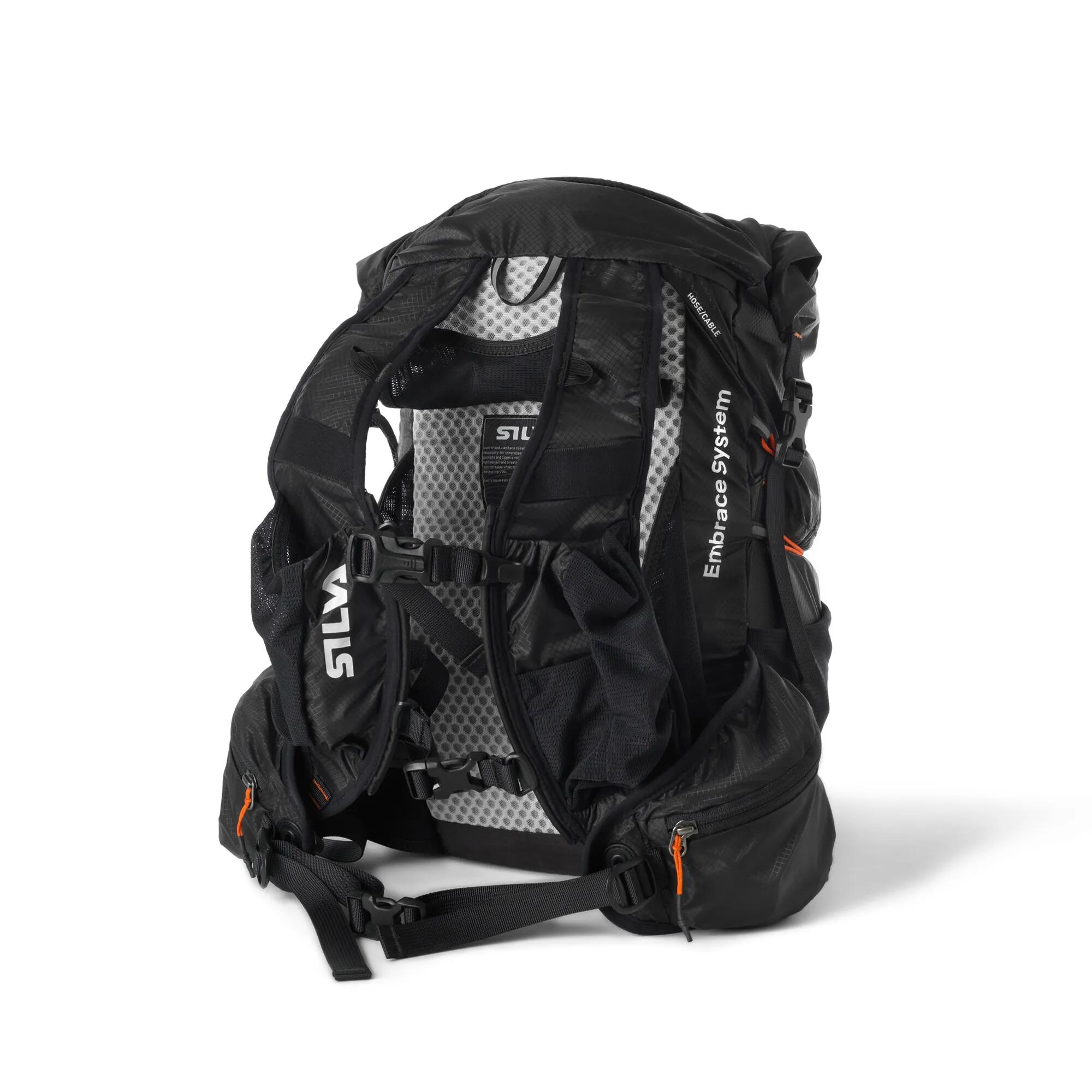 Running Mountain pack 23+3L with Weatherproof Roll Top, Hydration Compatibility 8/15
