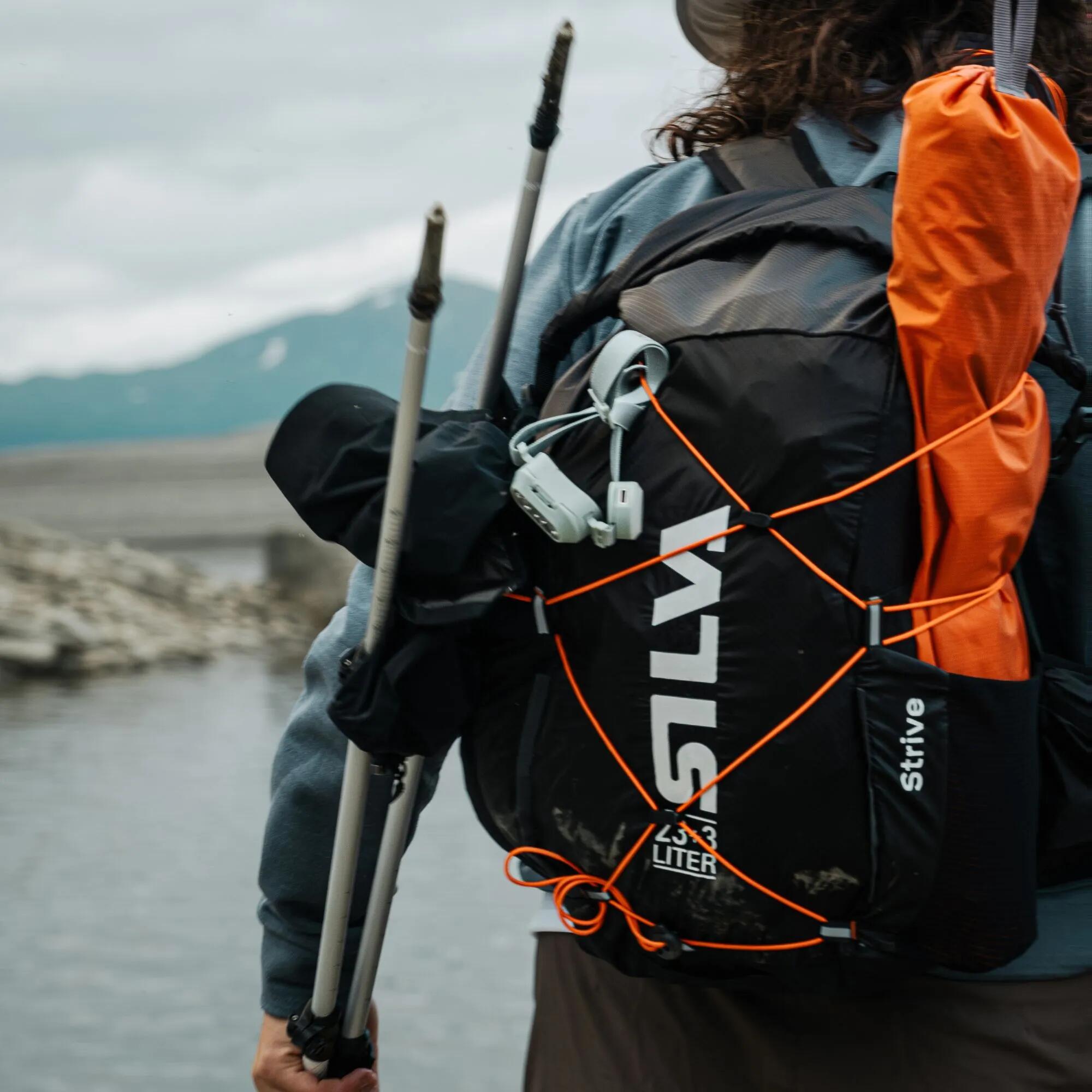Running Mountain pack 23+3L with Weatherproof Roll Top, Hydration Compatibility 2/15