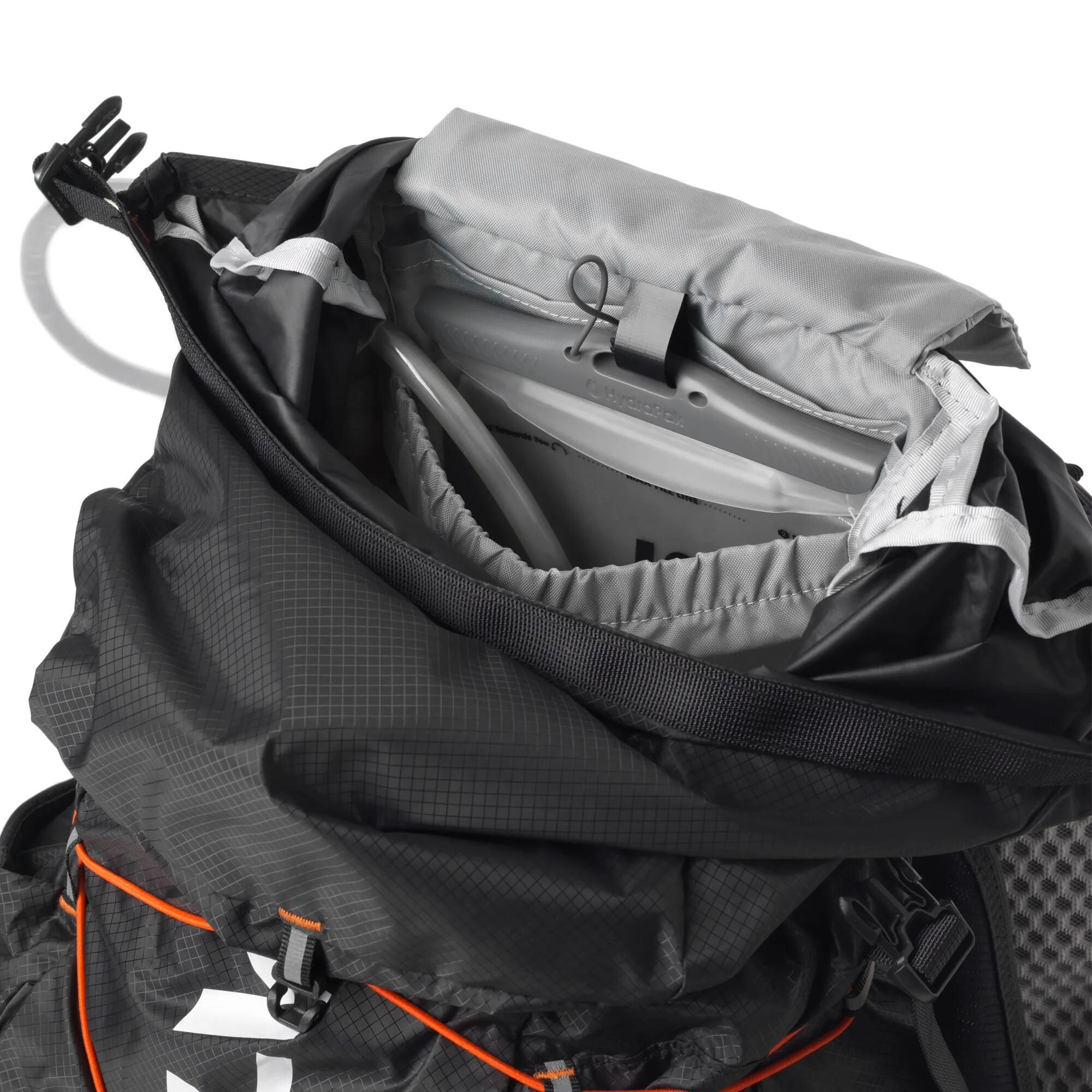 Running Mountain pack 23+3L with Weatherproof Roll Top, Hydration Compatibility 14/15