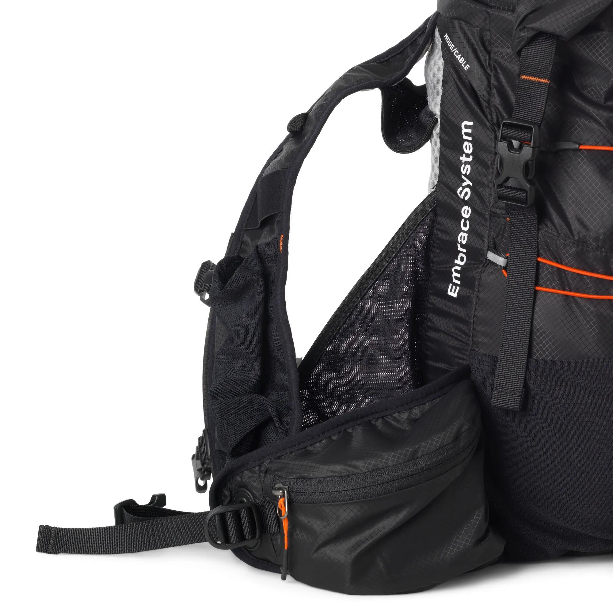 Running Mountain pack 23+3L with Weatherproof Roll Top, Hydration Compatibility 10/15