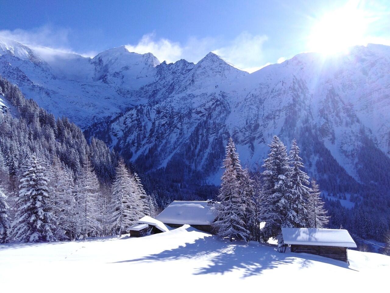 DECATHLON TRAVEL picture