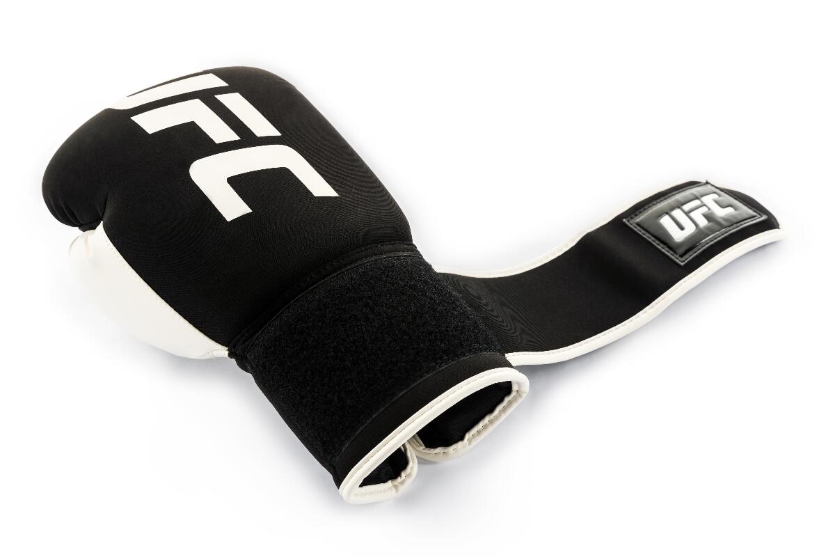 UFC PRO Washable Boxing Gloves – Black/White – L 15/15