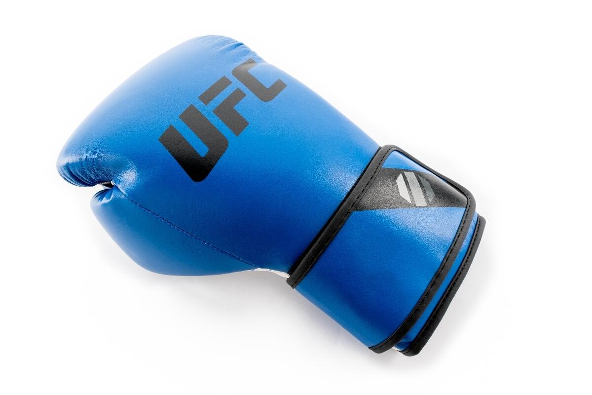Guanti da Boxe da Allenamento UFC PRO – Blu/Nero – 16OZ 11/15