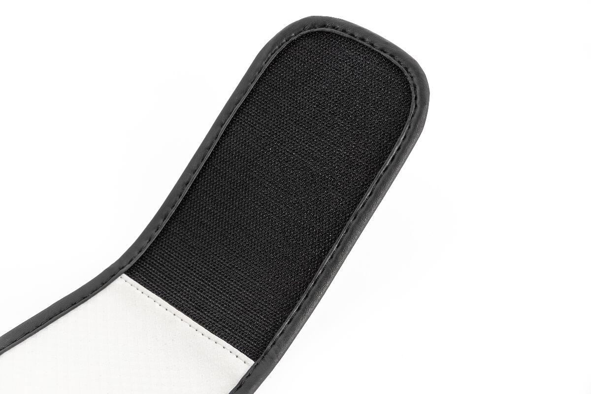 Boxhandschuhe UFC PRO Performance Rush – Weiss/Schwarz – 14oz 14/15