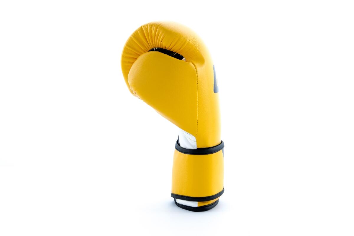 UFC PRO Trainings-Boxhandschuhe – Gelb/Schwarz – 12OZ 13/15