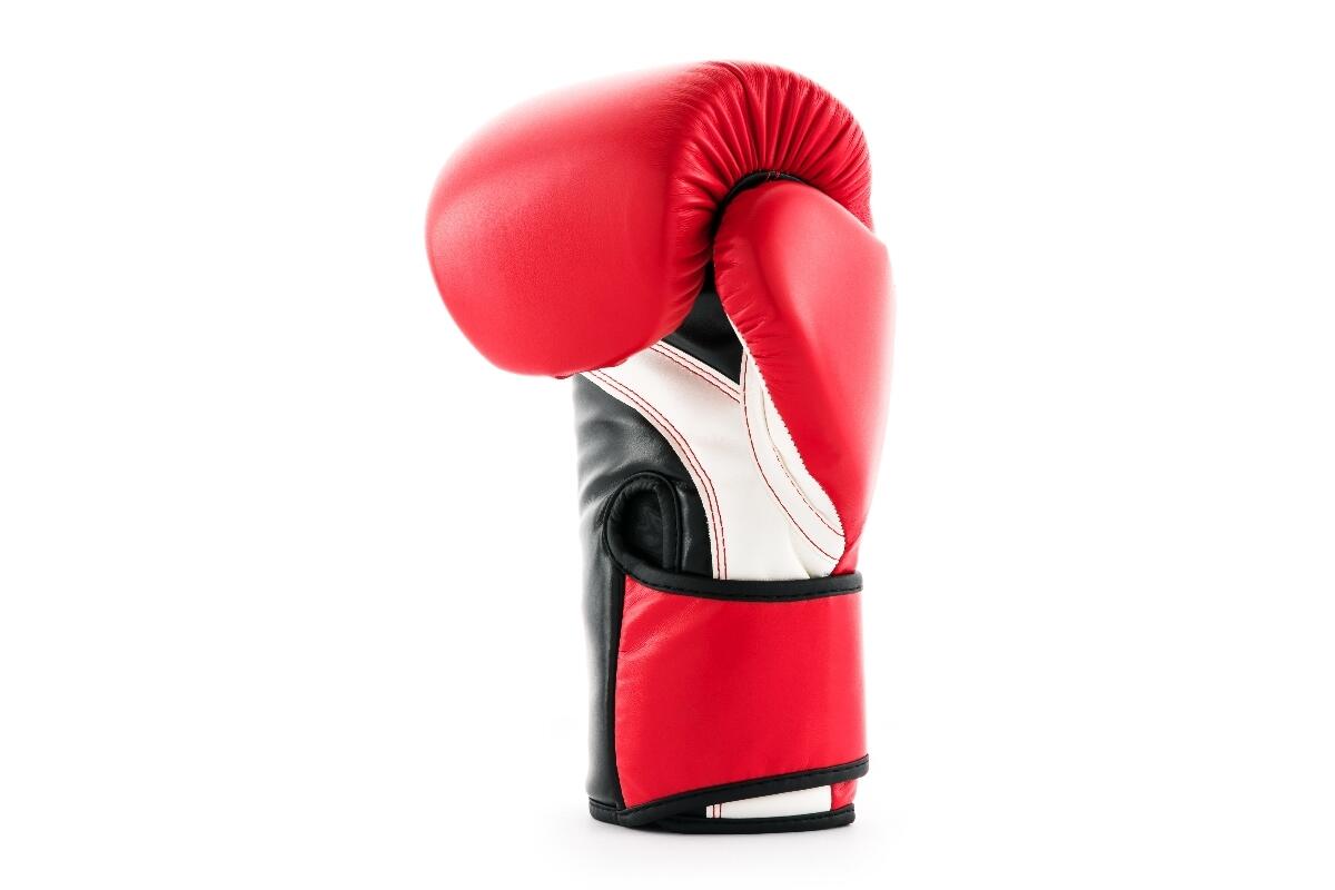 UFC PRO Trainings-Boxhandschuhe – Rot/Schwarz – 14OZ 11/15