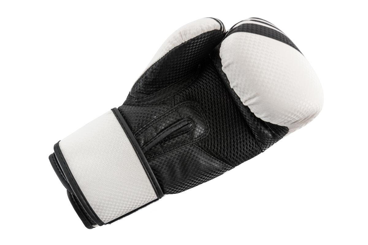 Boxhandschuhe UFC PRO Performance Rush – Weiss/Schwarz – 14oz 11/15