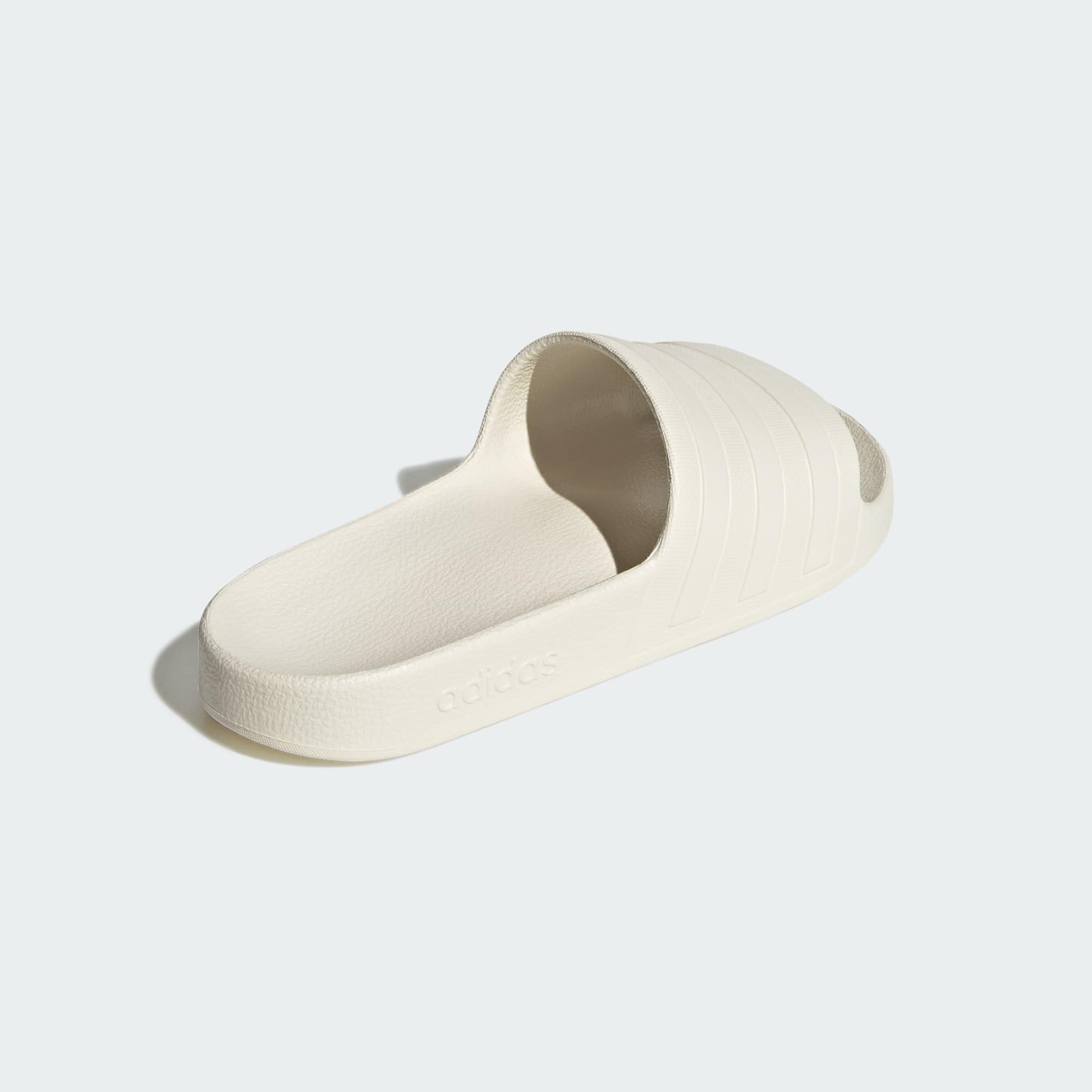Adilette Aqua Slippers 7/16