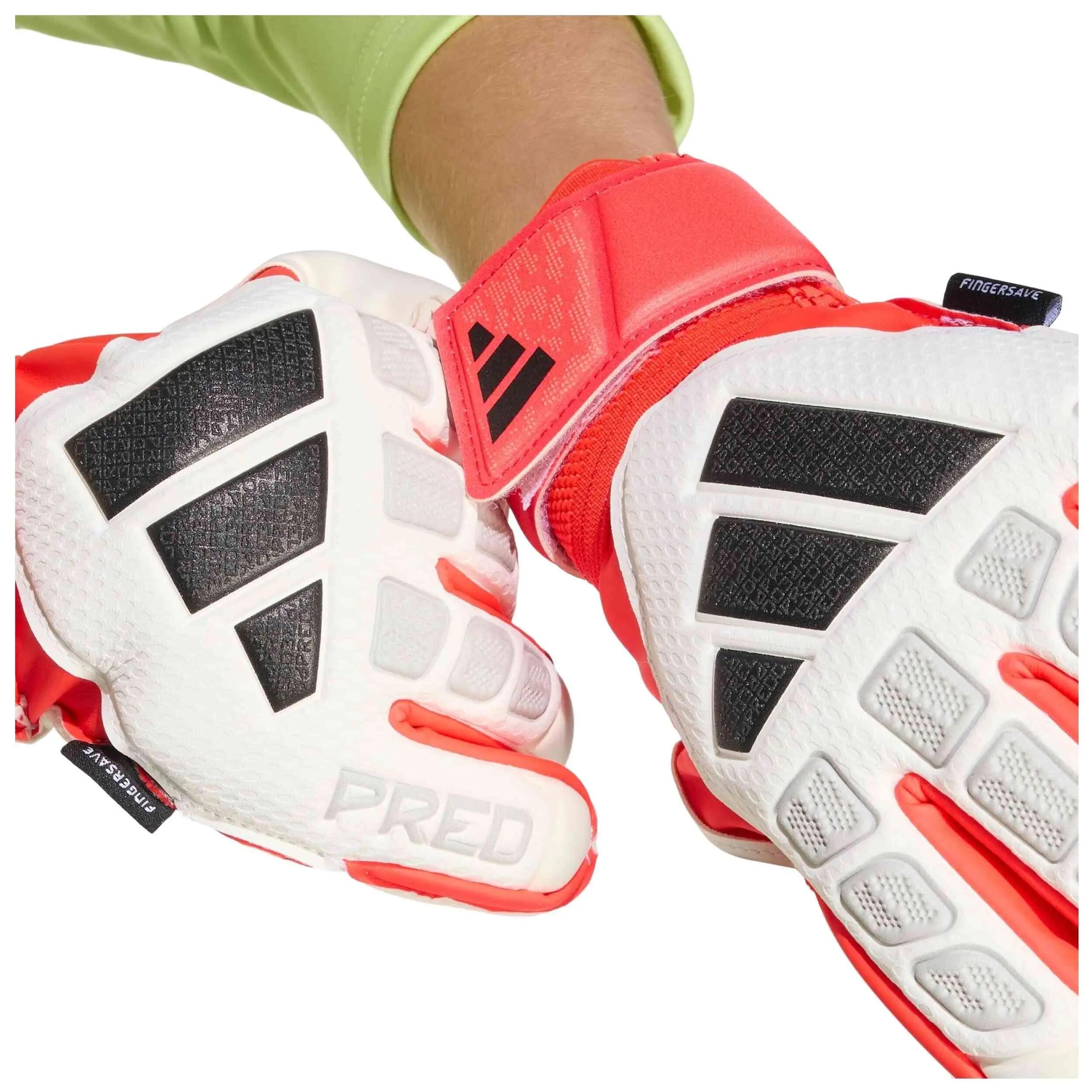 Rukavice PREDATOR GOALKEEPER MATCH FINGERSAVE JUNIOR 4/11