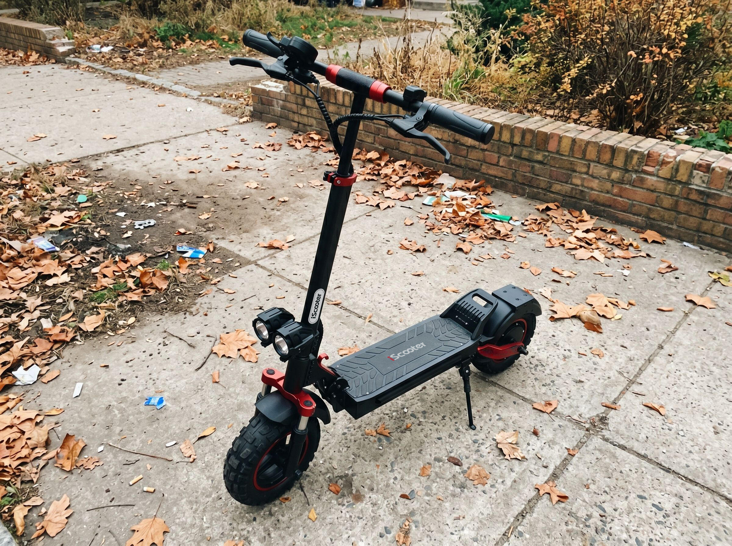Adulte Mobilité urbaine Trottinette électrique tout-terrain autonomie 45 km 9/12