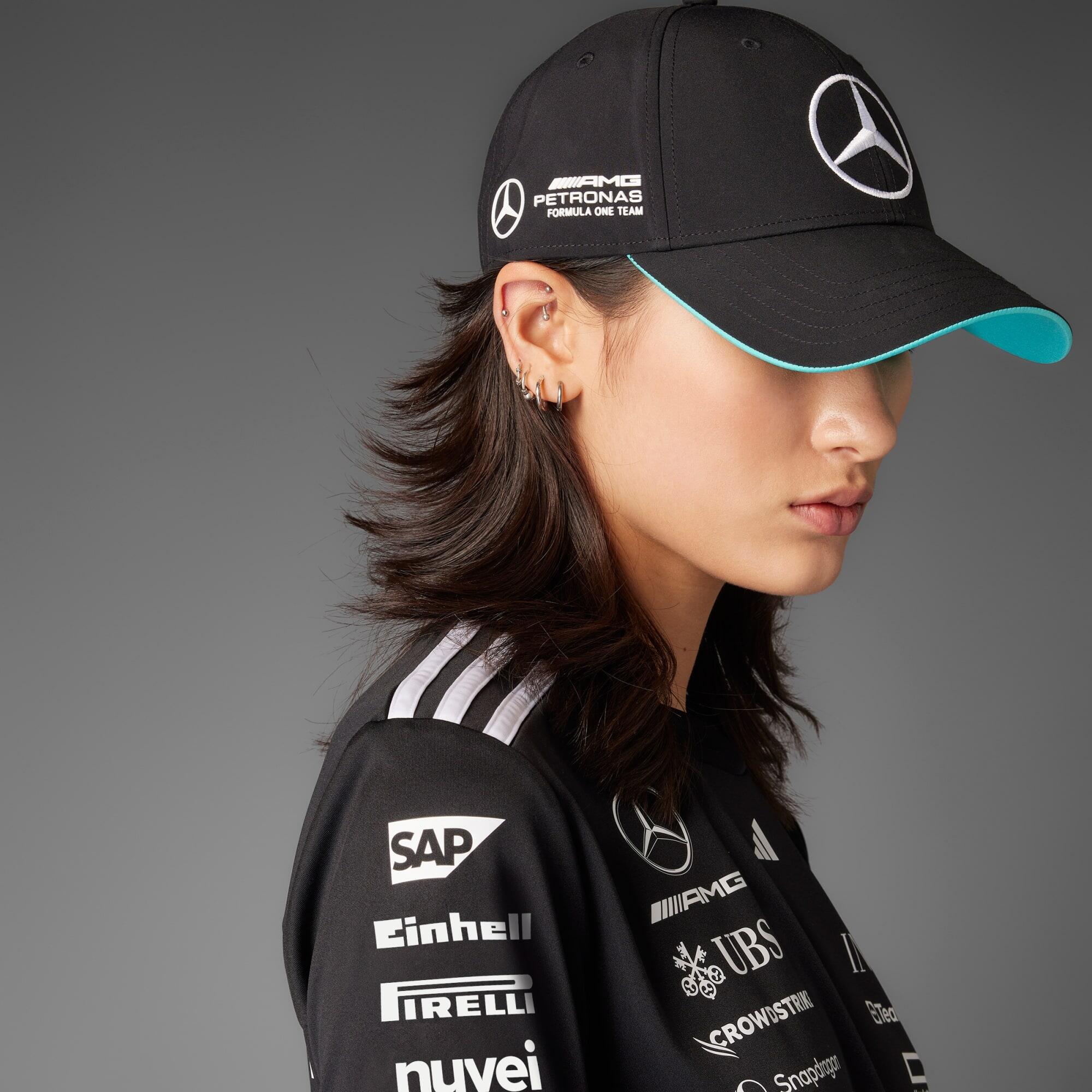 Mercedes - AMG Petronas Formula One Team Driver Pet 7/7