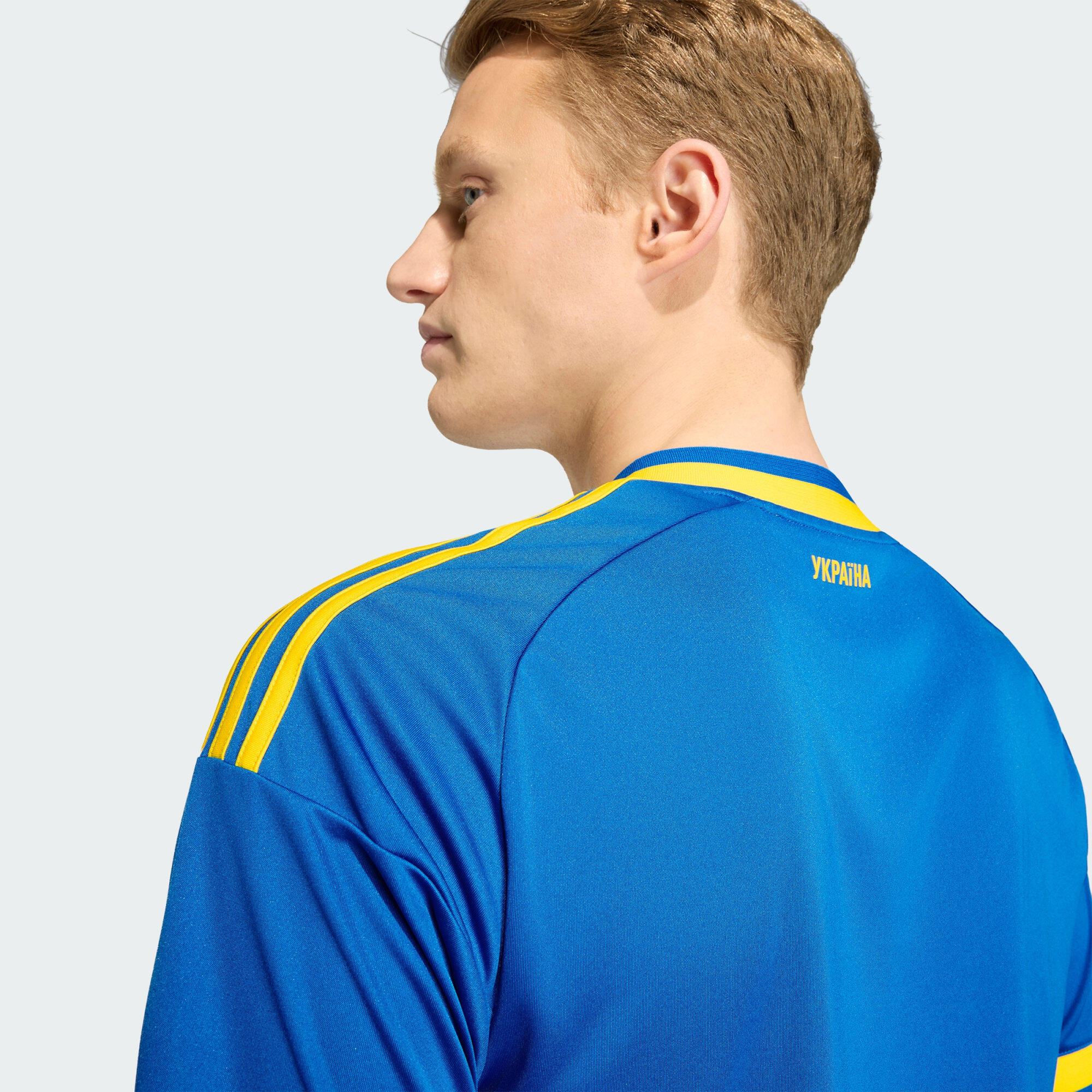 Ukraine 26 Away Jersey 5/8