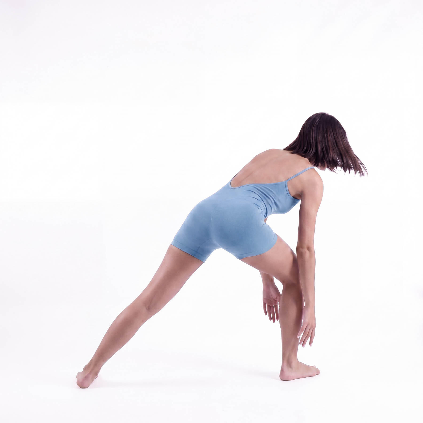 Jumpsuit curta para mulher, disponível em várias cores. 2/6