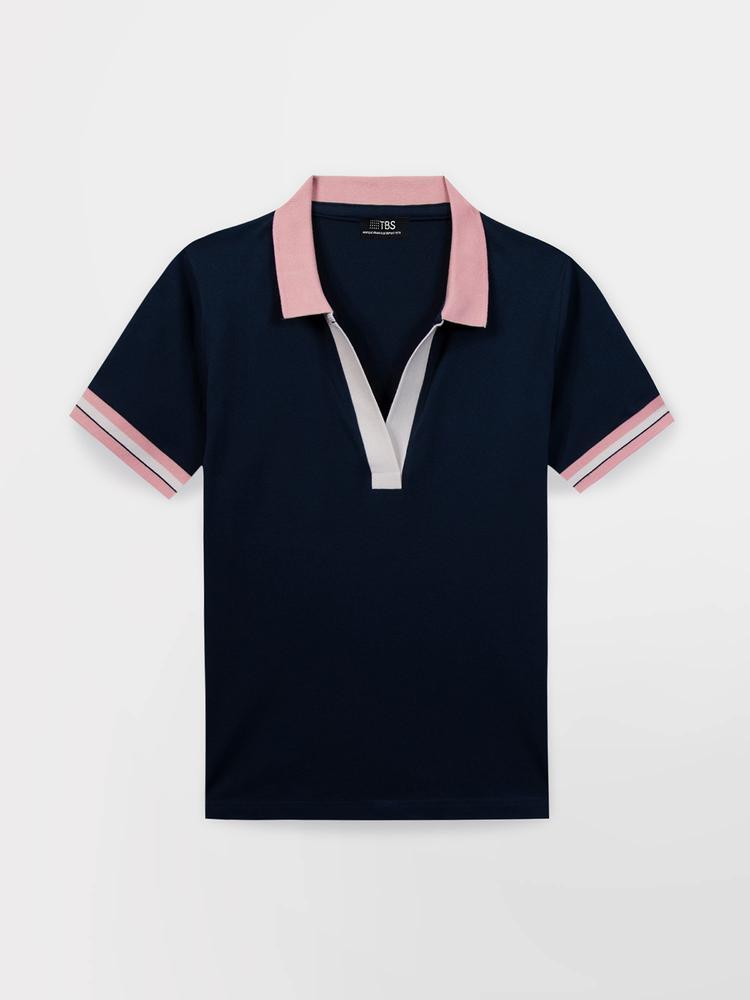 bleu navy / bleu marine.