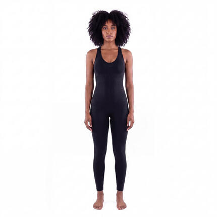 Lange jumpsuit voor dames, verkrijgbaar in diverse kleuren.