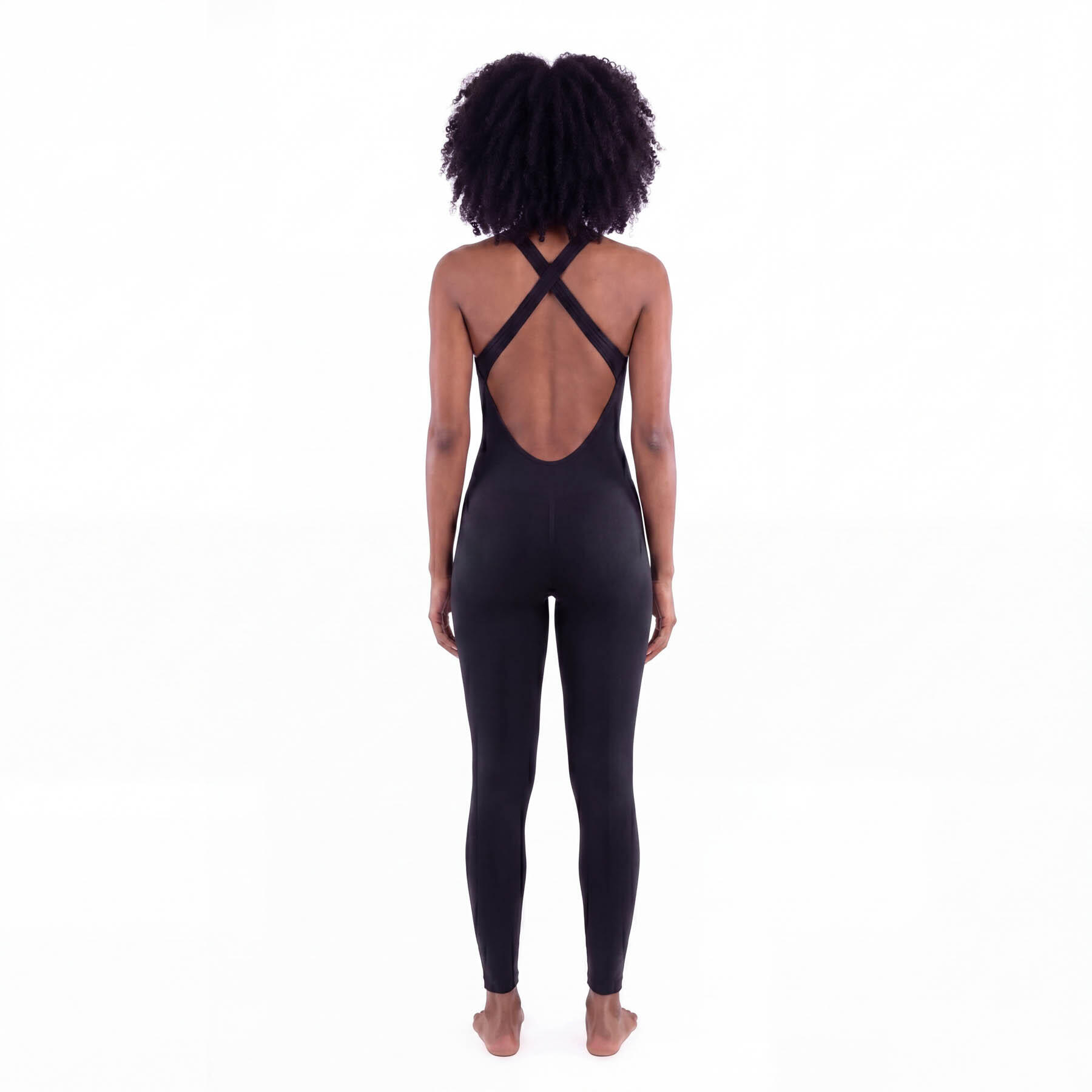 Jumpsuit comprida para mulher, disponível em várias cores. 3/6