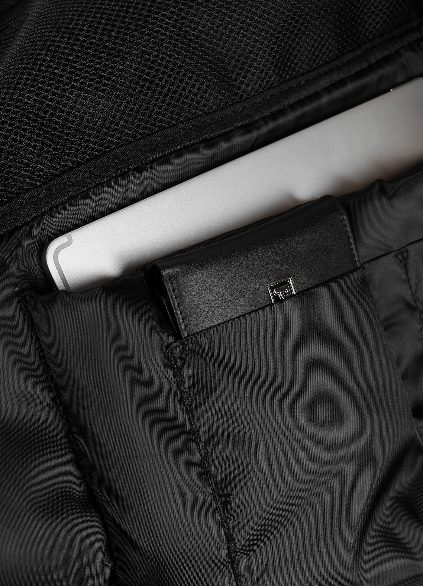 Torba sportowa treningowa PITBULL codzienna miejsce na laptopa HORNET 10/15